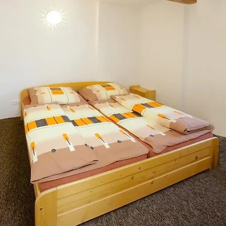 U Jezera Laka Apartment Prasily Exterior photo