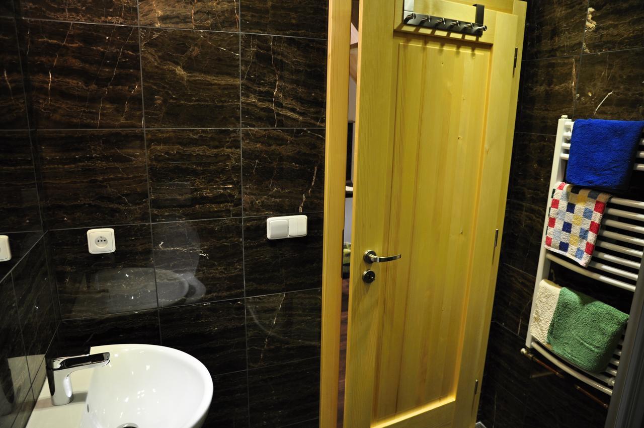 U Jezera Laka Apartment *